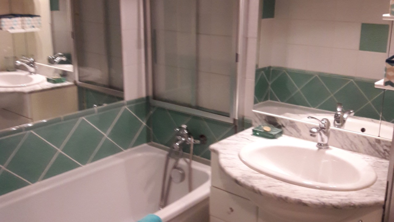 Photo of Bathroom in Bandol
