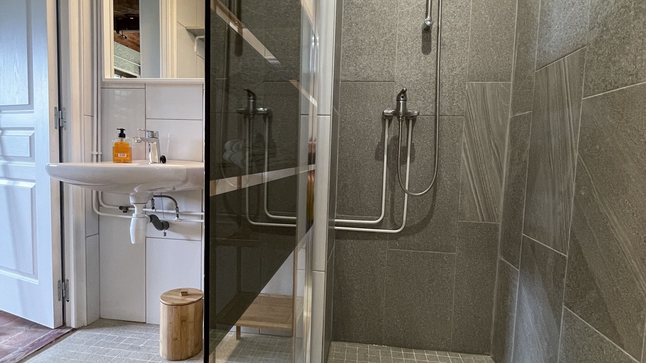 Photo of Bathroom in Mesnil-Saint-Pere