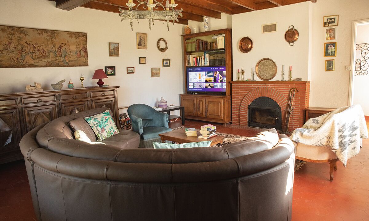 Photo of Livingroom in Saint-Crepin-d'Auberoche