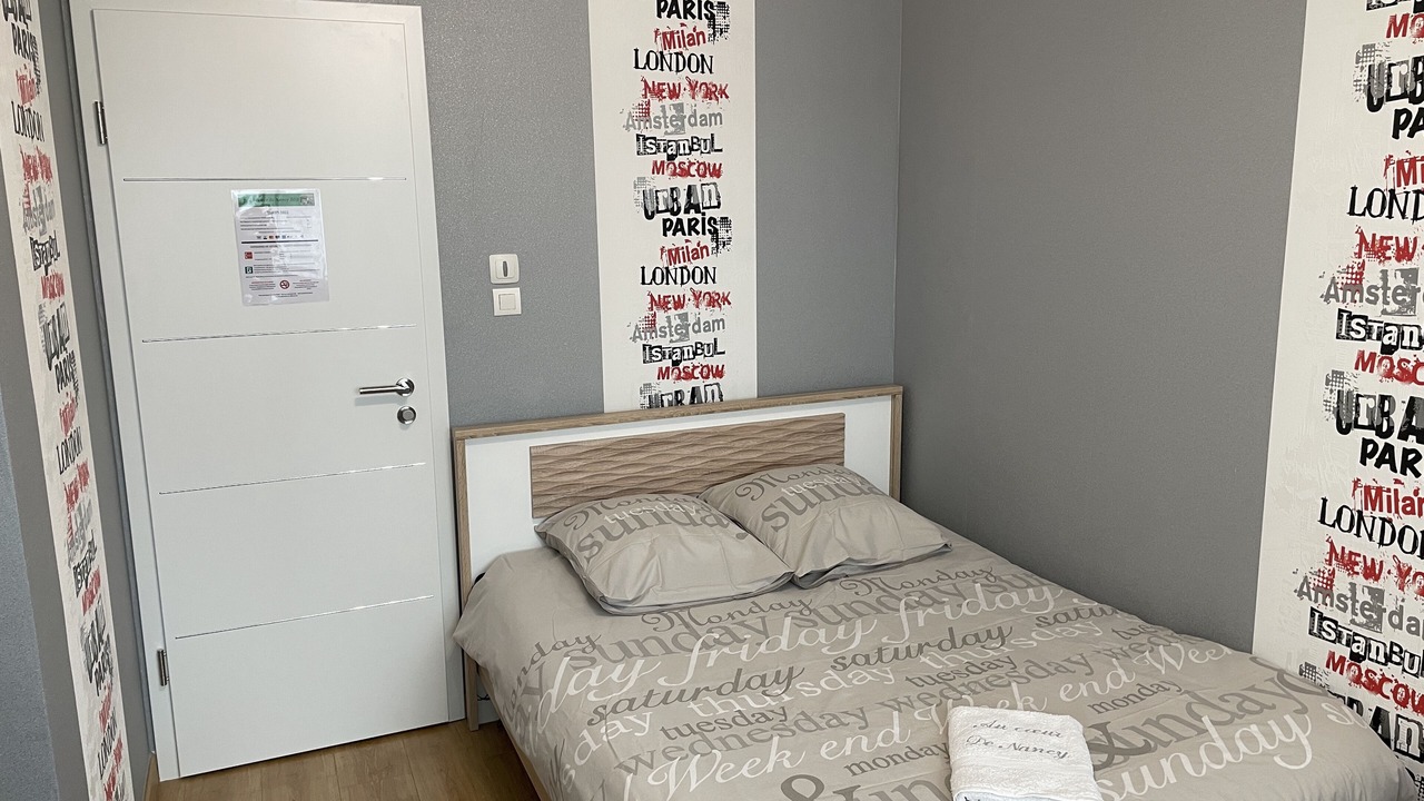 Photo of Bedroom in Saint Nicolas - Charles III - Ville vieille - Trois Maisons - Leopold