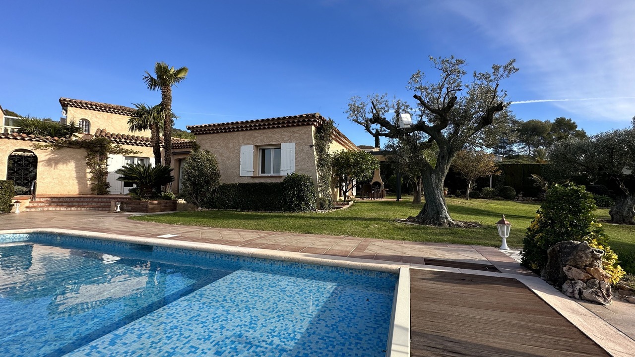 Photo of Outdoor in La Bouverie