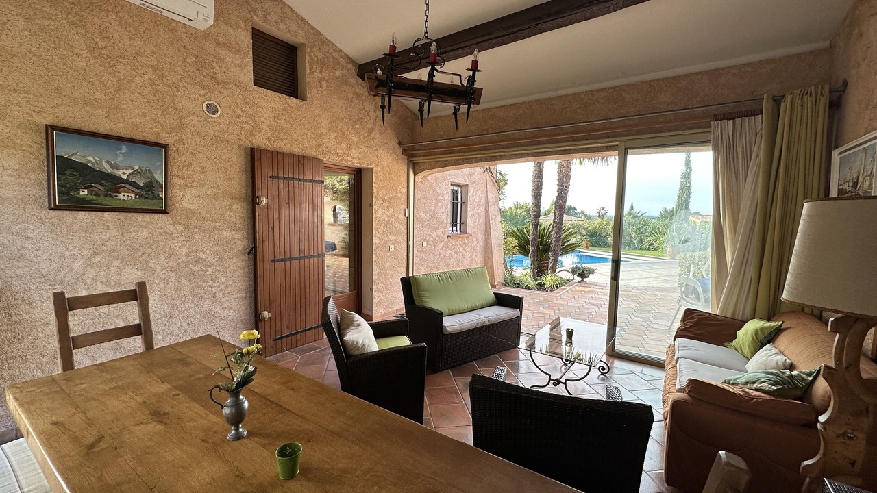 Photo of Livingroom in La Bouverie