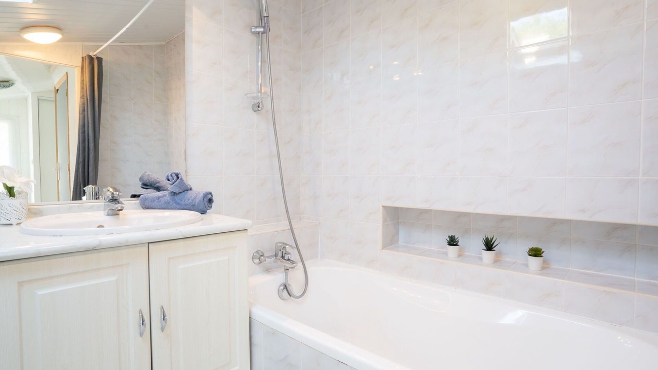 Photo of Bathroom in Ploumilliau