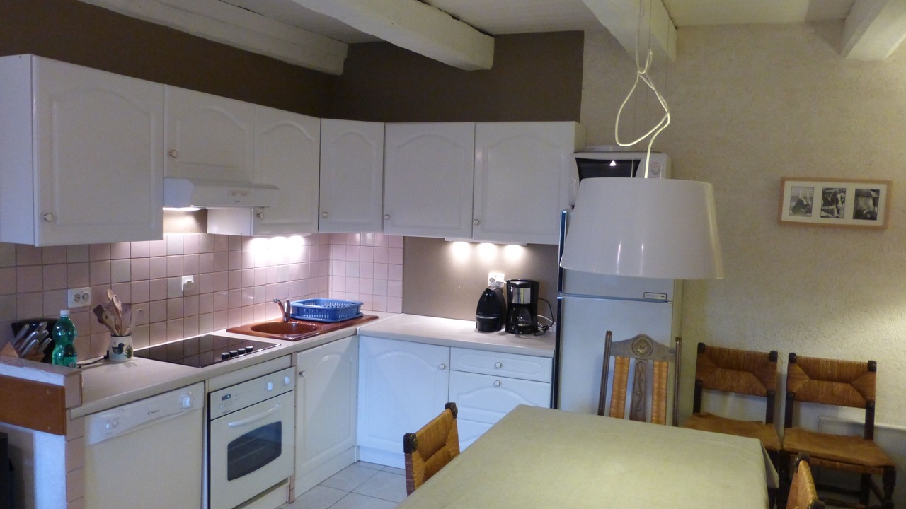 Photo of Kitchen in Henanbihen