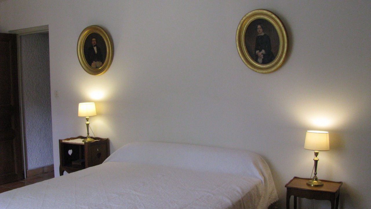 Photo of Bedroom in Thenon