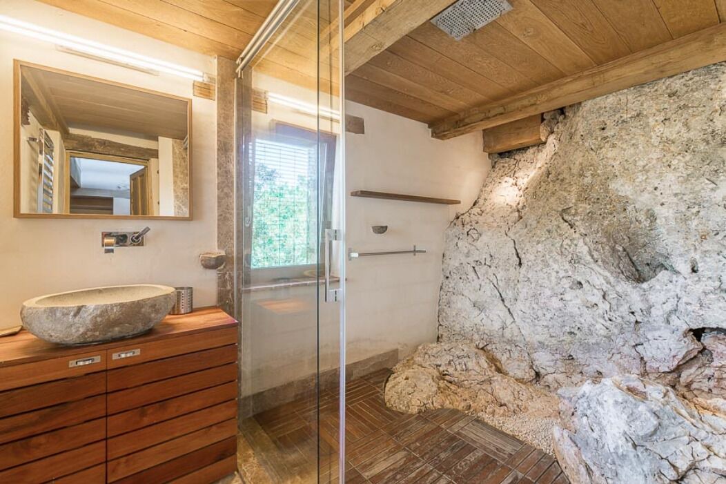 Photo of Bathroom in Ampus