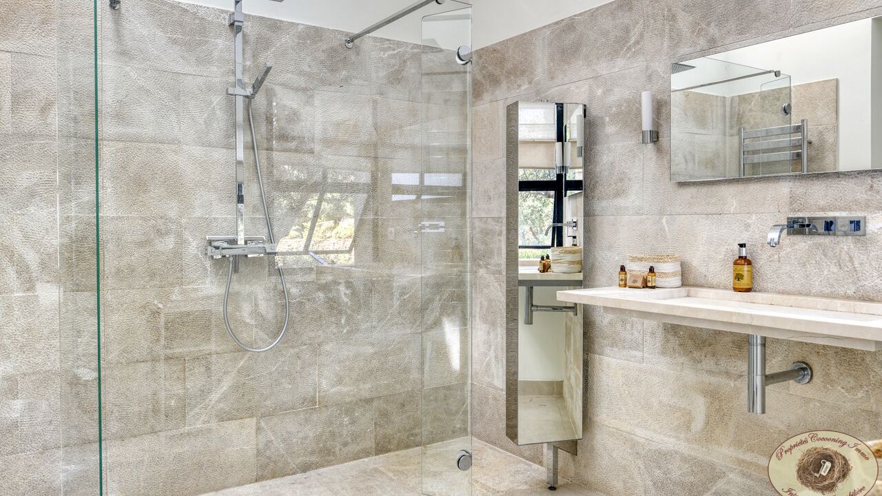 Photo of Bathroom in Le Beausset