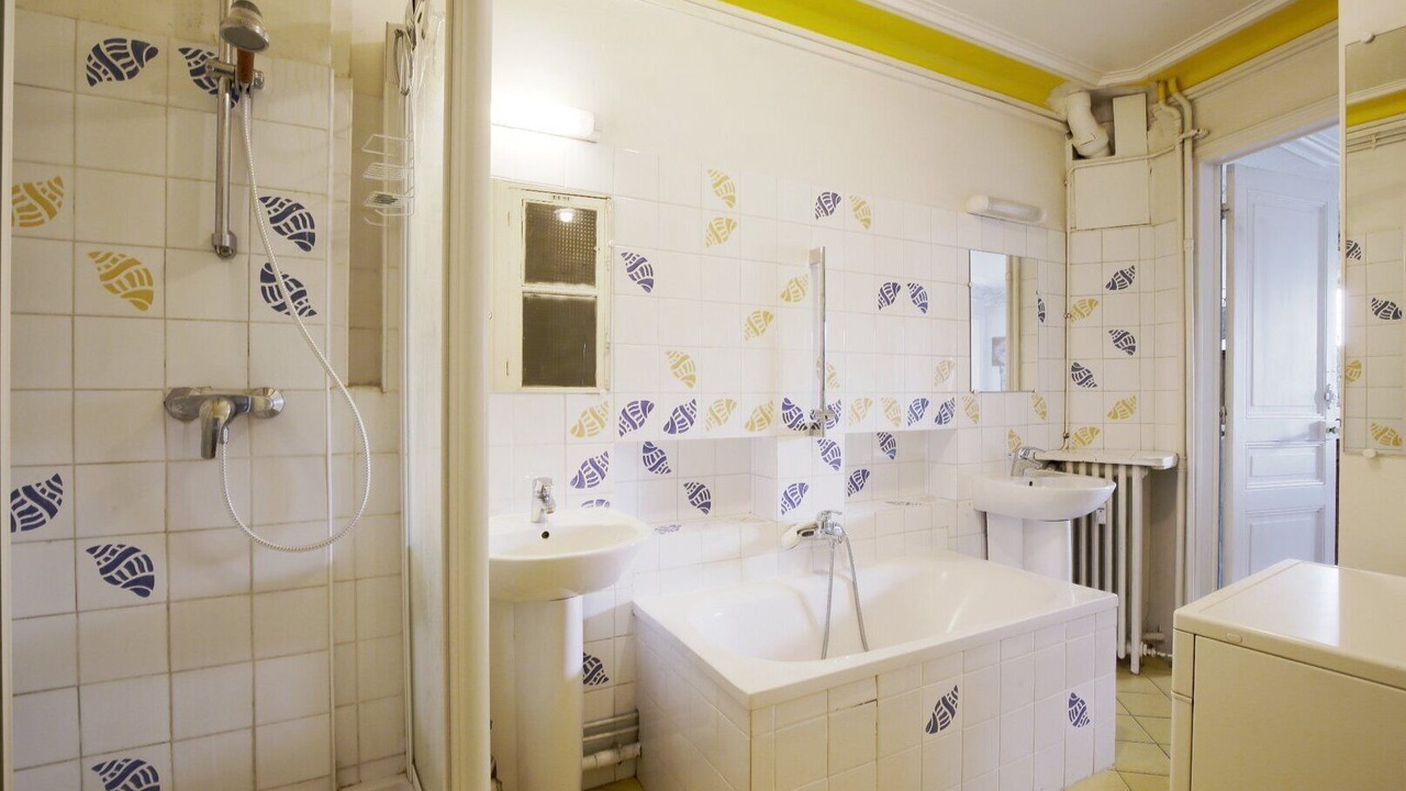 Photo of Bathroom in Chaillot