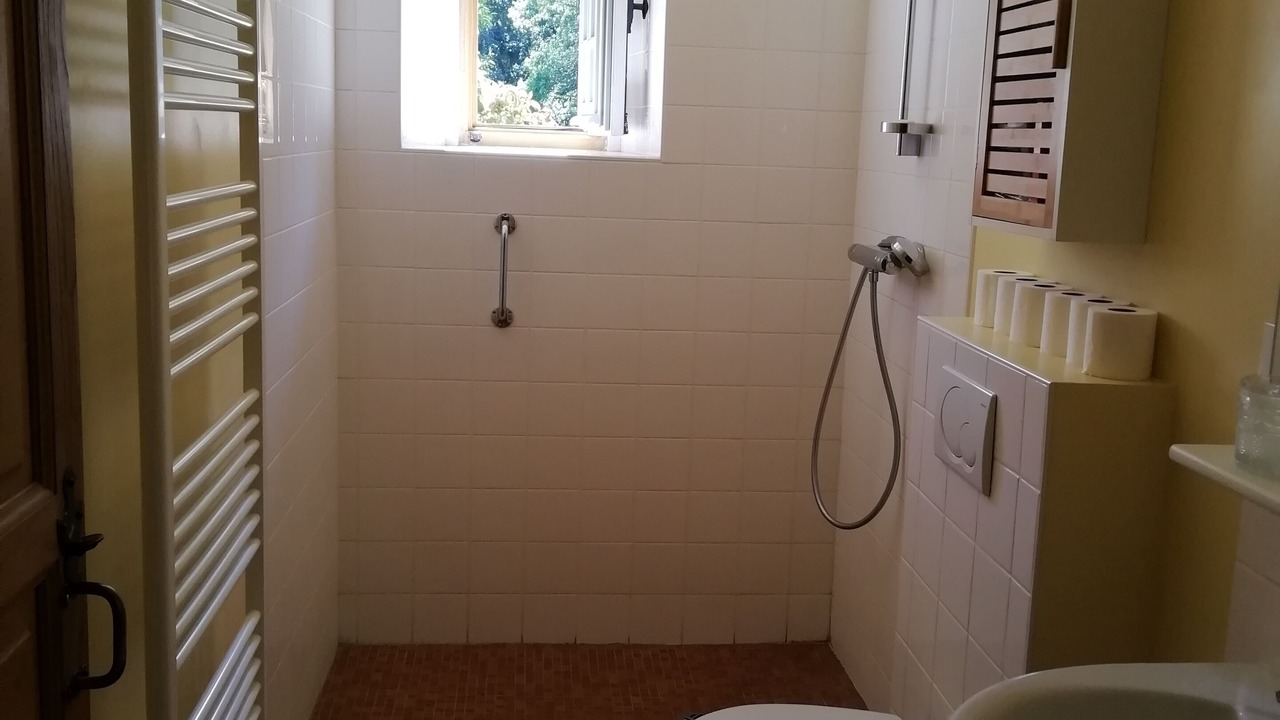 Photo of Bathroom in Ploubezre