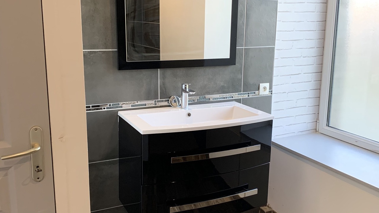 Photo of Bathroom in Frehel