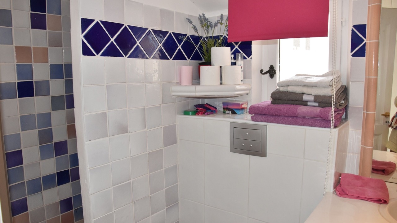 Photo of Bathroom in Ampus