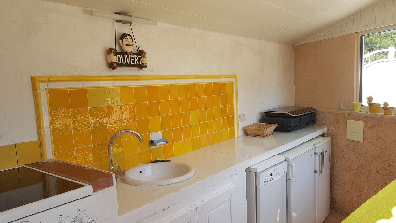 Photo of Kitchen in Ampus