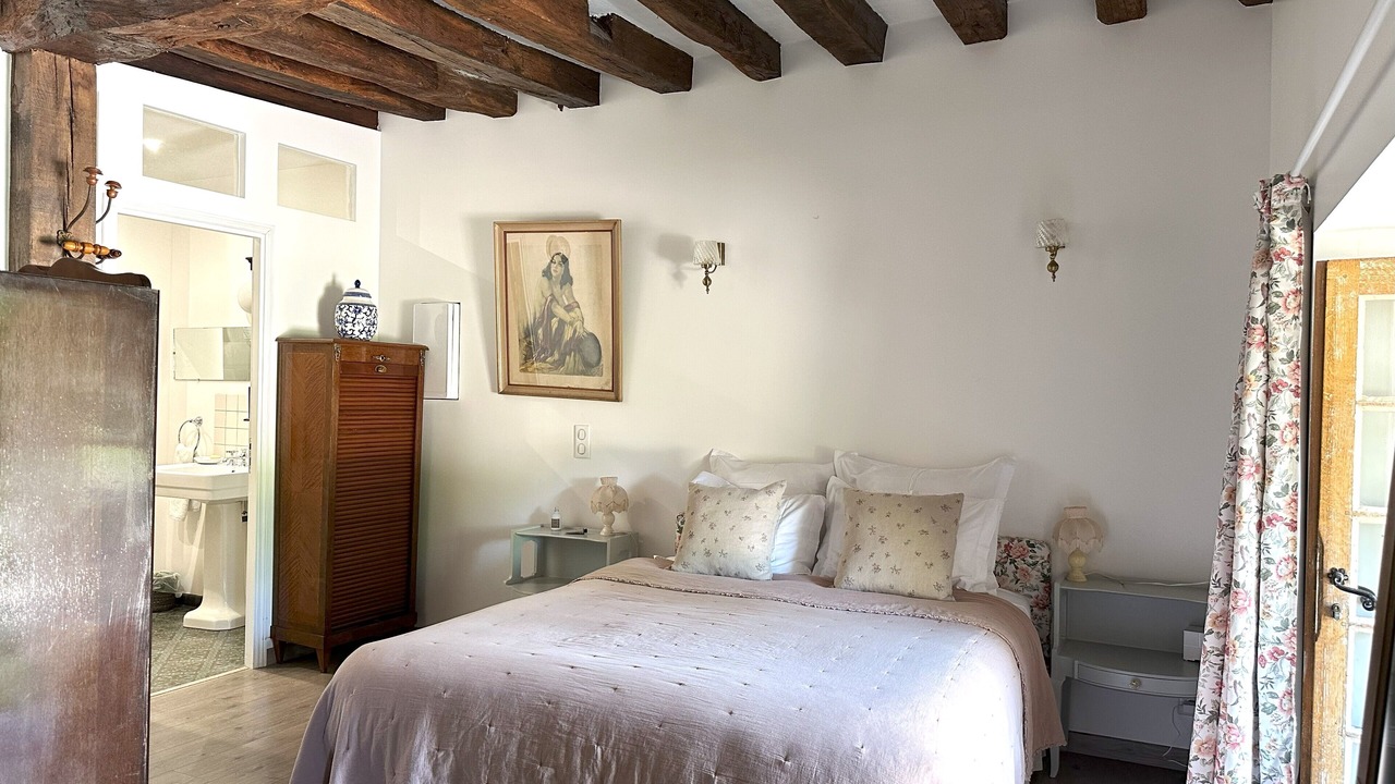 Photo of Bedroom in Marnay-sur-Seine