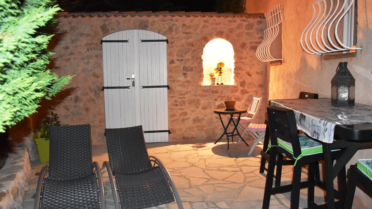 Photo of Outdoor in Ampus