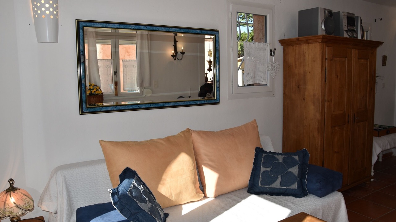 Photo of Livingroom in Ampus