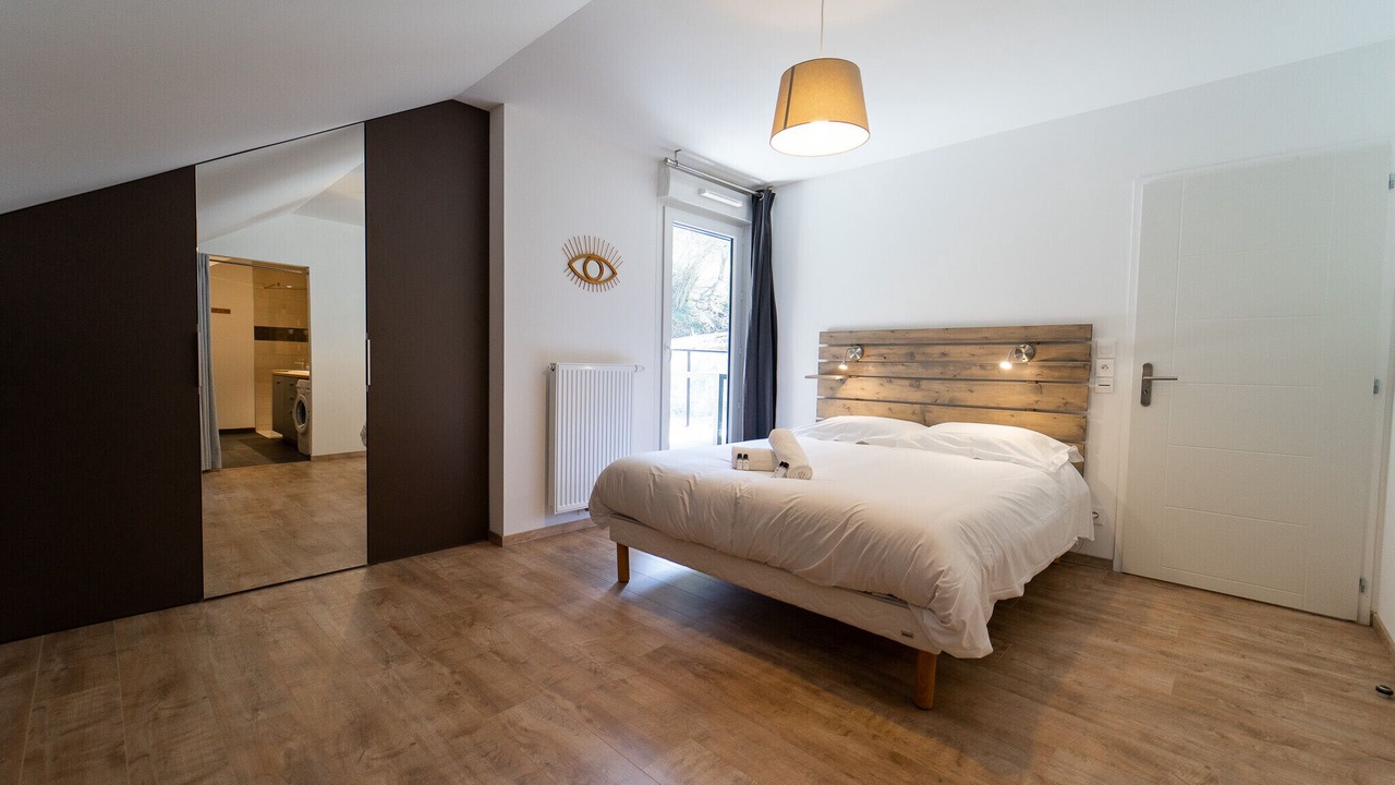 Photo of Bedroom in Duingt