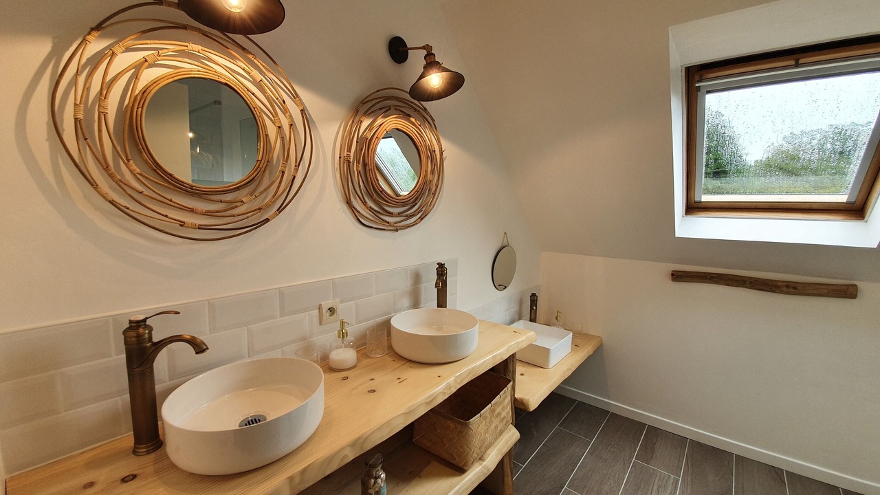 Photo of Bathroom in Plouegat-Moysan