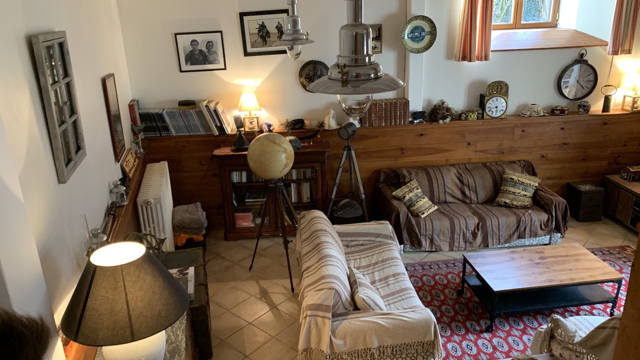 Photo of Livingroom in Guchan