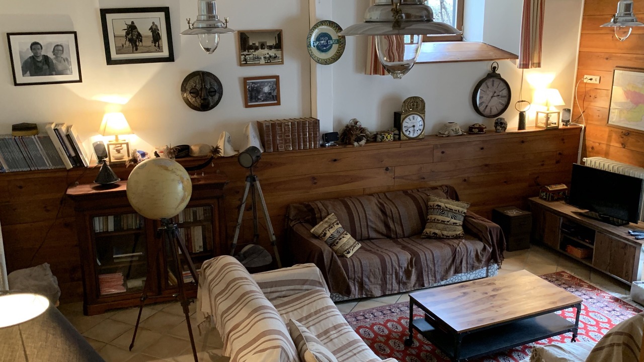 Photo of Livingroom in Guchan