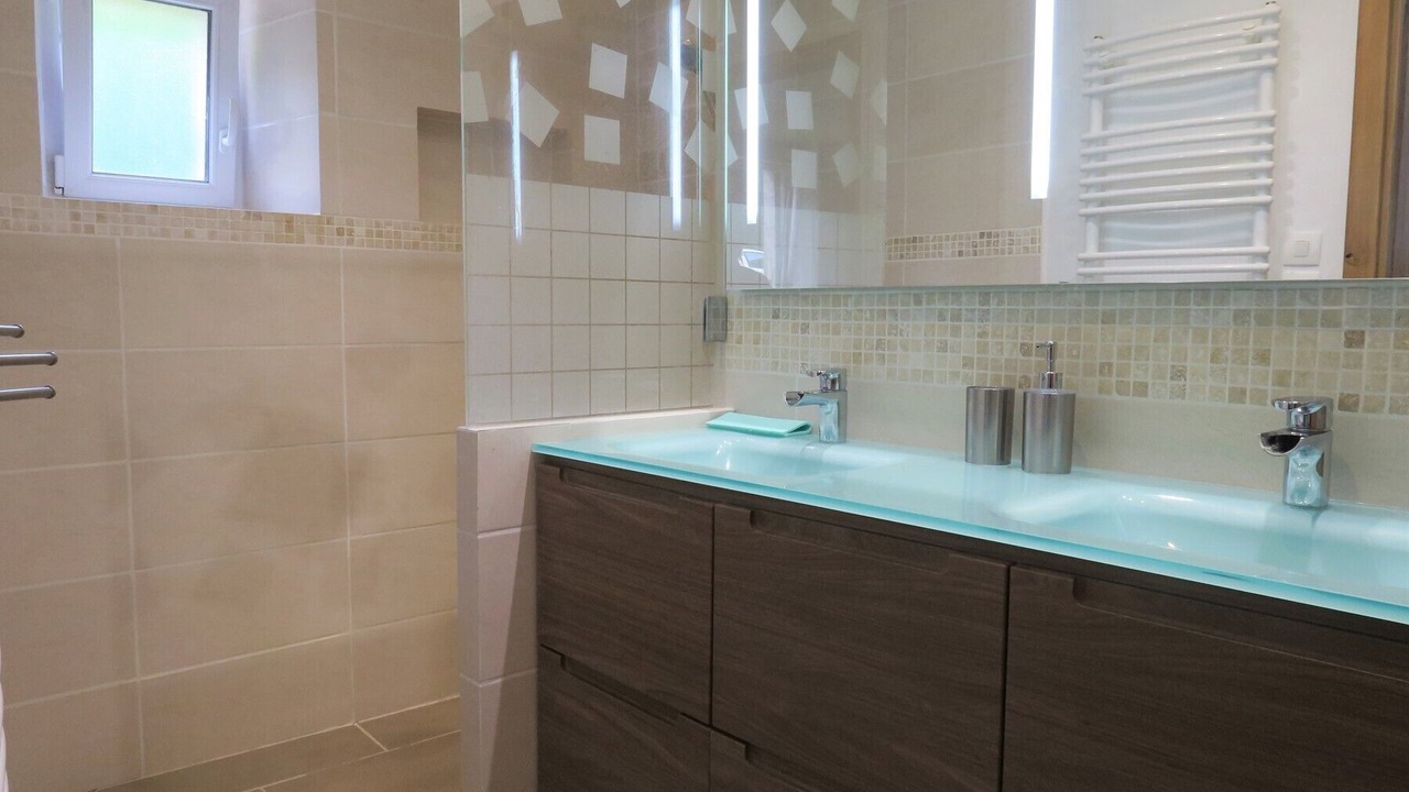 Photo of Bathroom in Cite