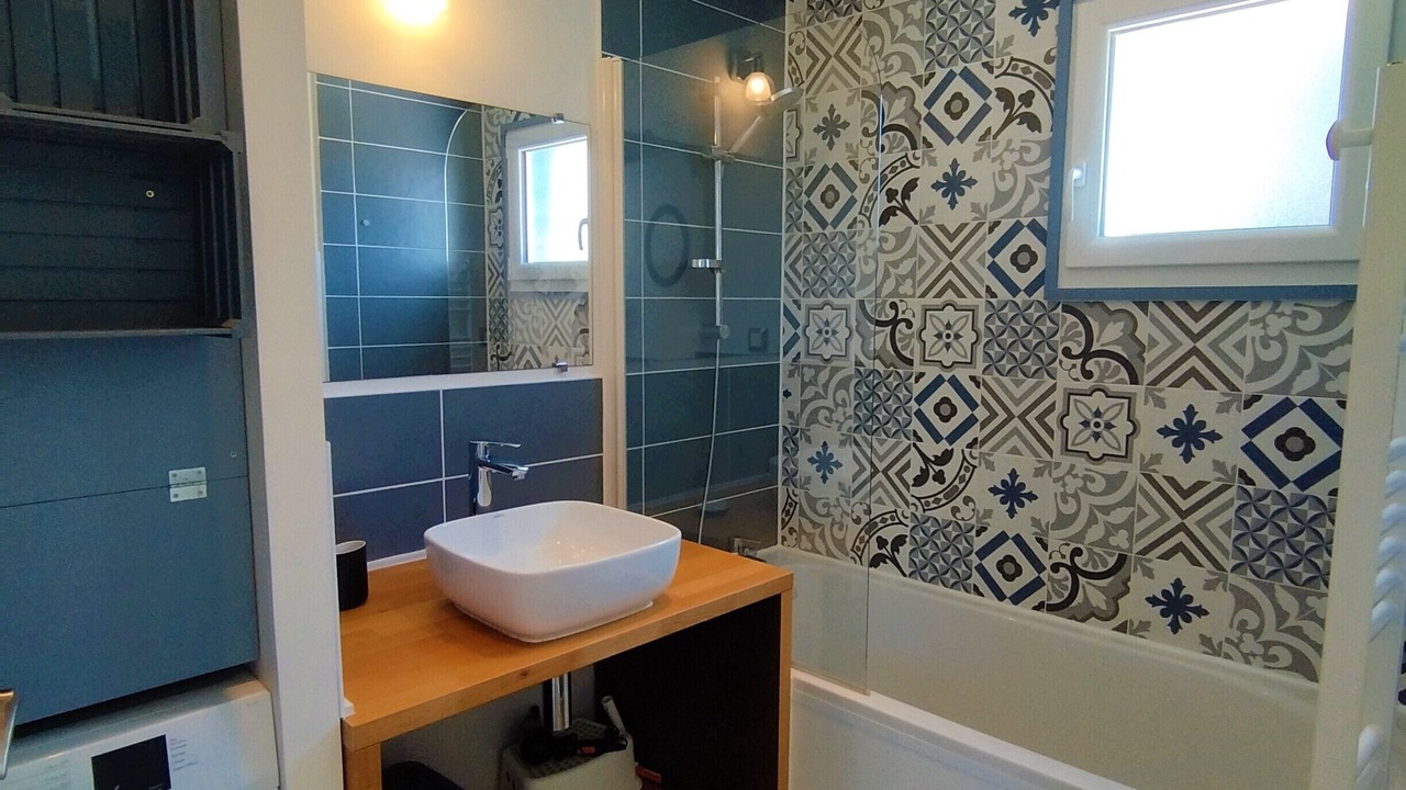 Photo of Bathroom in Trelevern