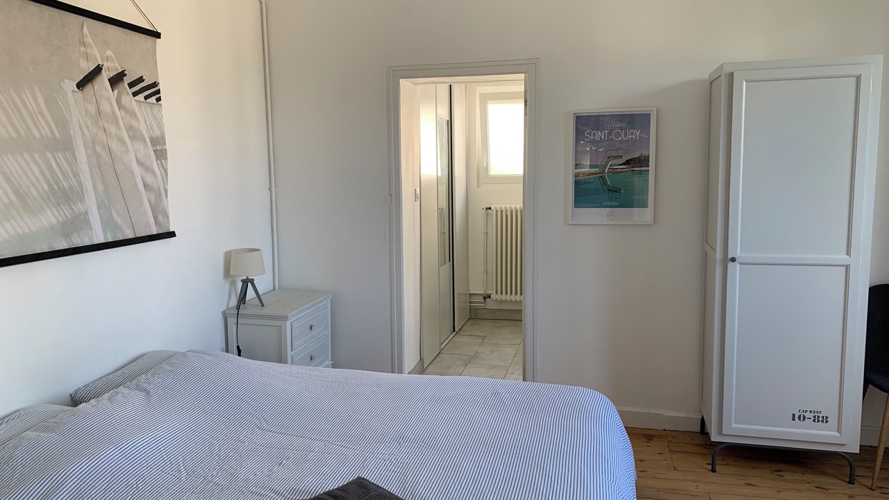 Photo of Bedroom in Saint-Quay-Portrieux