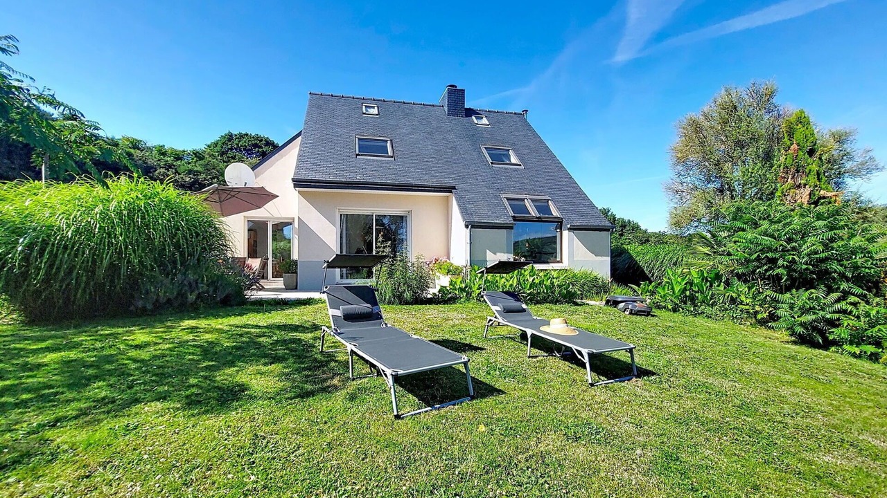 Photo of Outdoor in Tredrez-Locquemeau