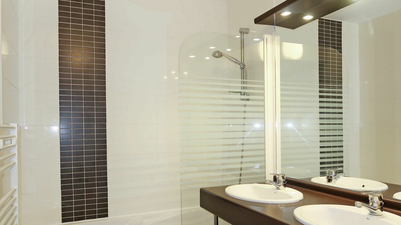 Photo of Bathroom in Sables-d'Or-les-Pins