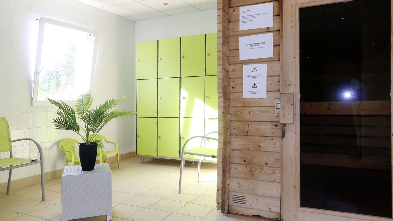 Photo of Bedroom in Sables-d'Or-les-Pins