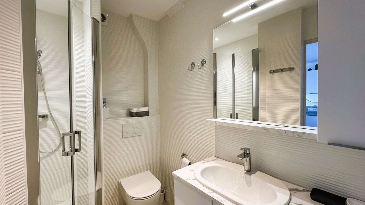 Photo of Bathroom in Hyeres