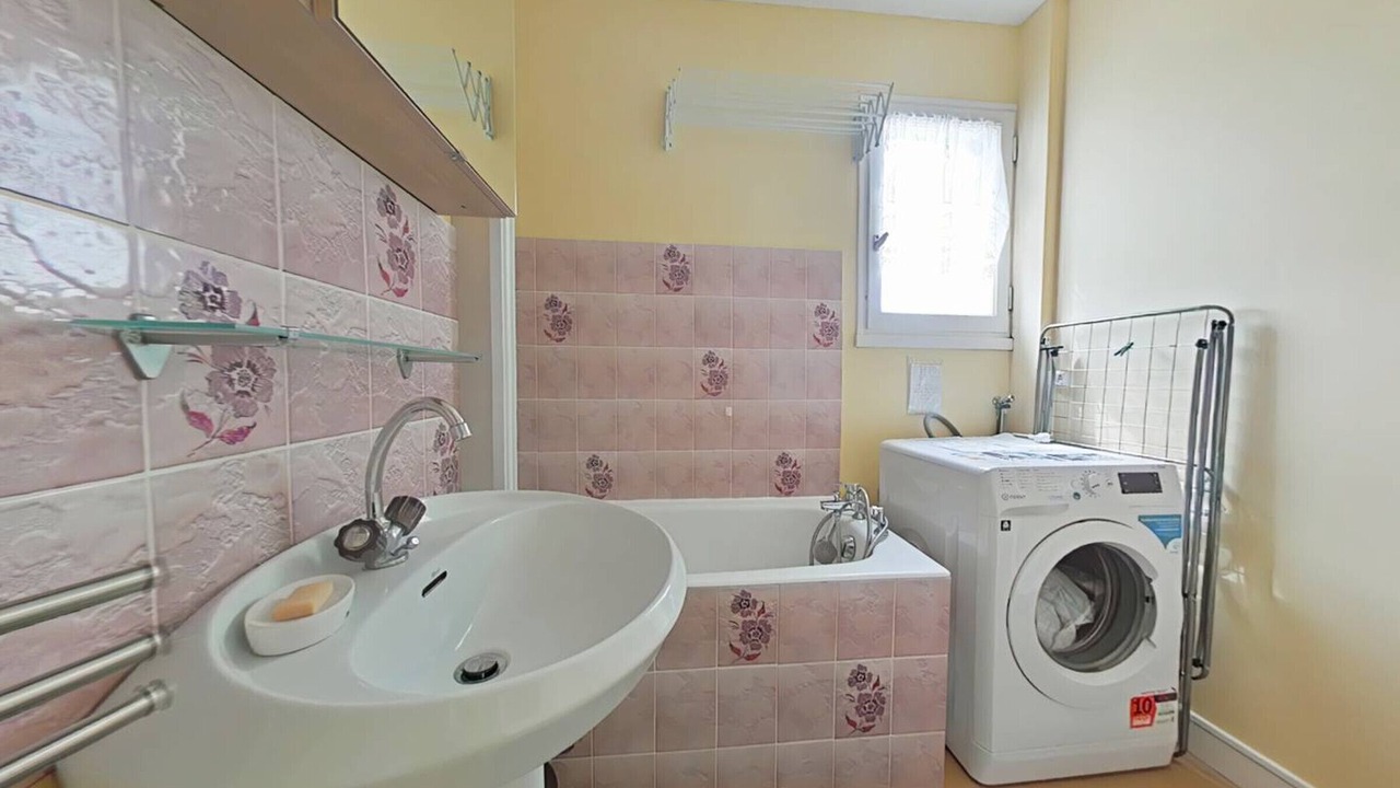 Photo of Bathroom in Le Pouliguen