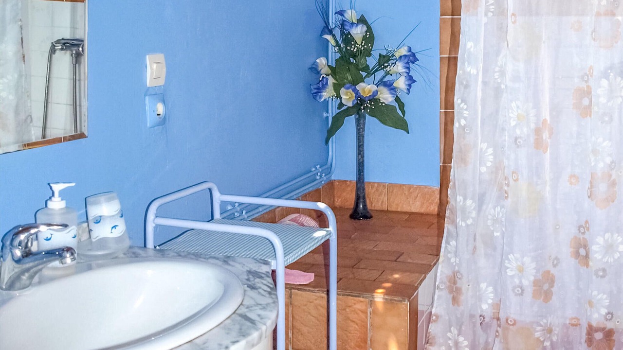 Photo of Bathroom in Plouaret