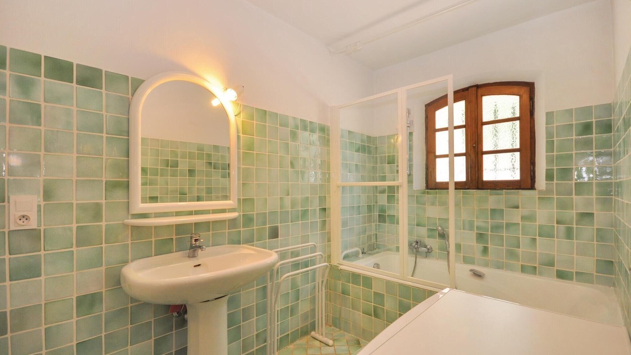 Photo of Bathroom in Saint-Cezaire-sur-Siagne