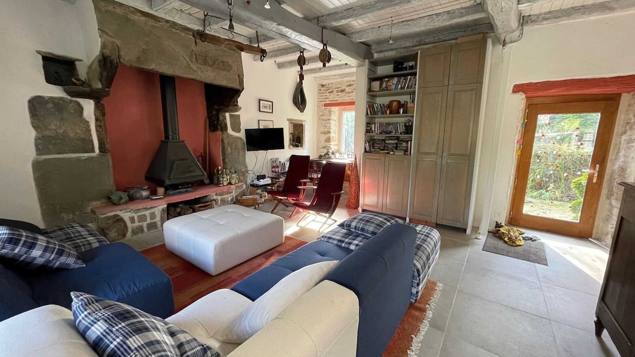 Photo of Livingroom in Guimaec