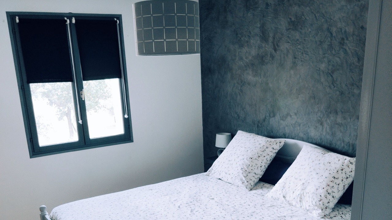 Photo of Bedroom in Meounes-les-Montrieux