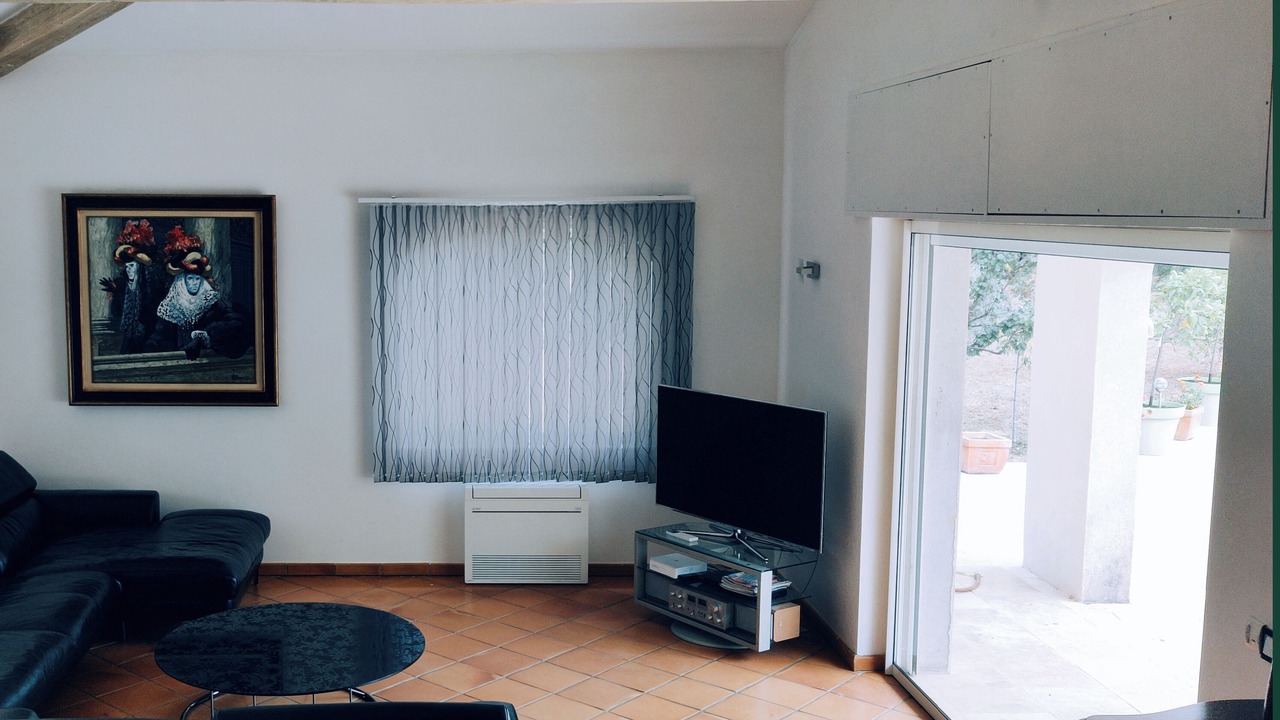 Photo of Livingroom in Meounes-les-Montrieux