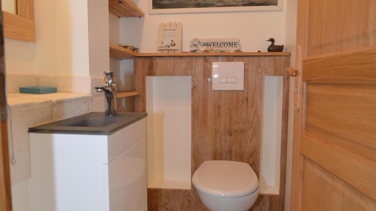 Photo of Bathroom in Saint-Lunaire