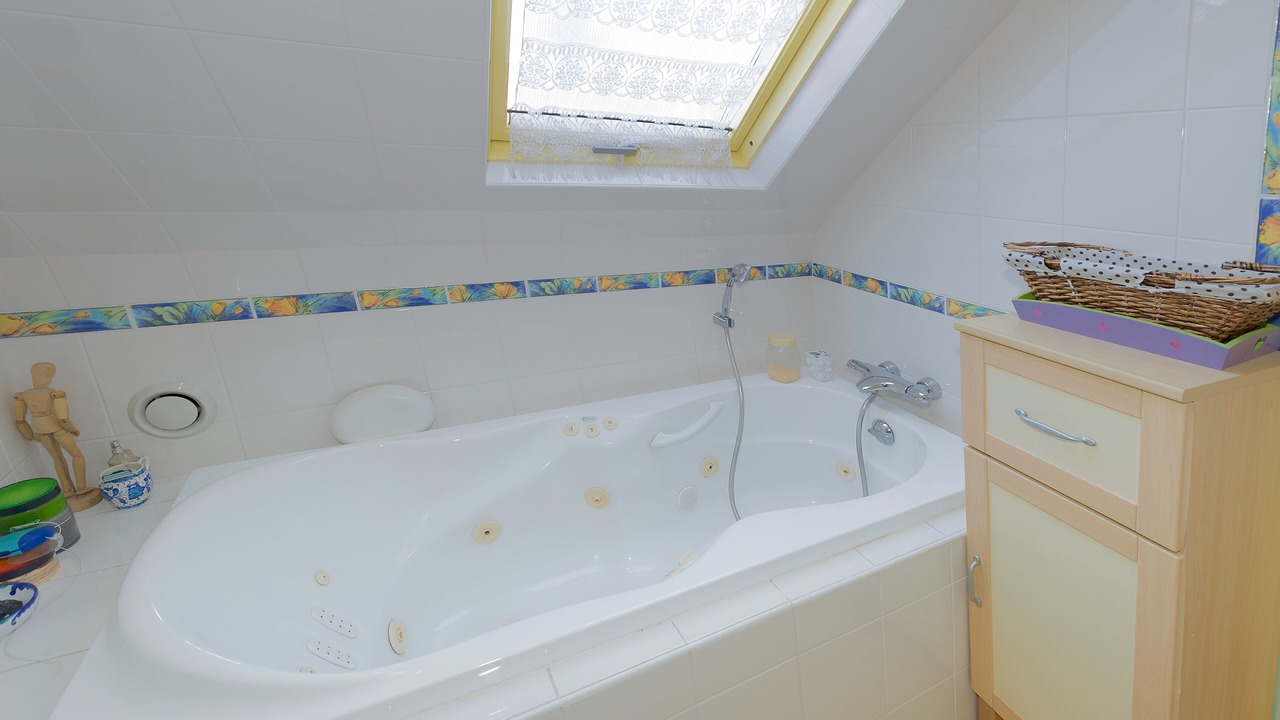 Photo of Bathroom in Crehen