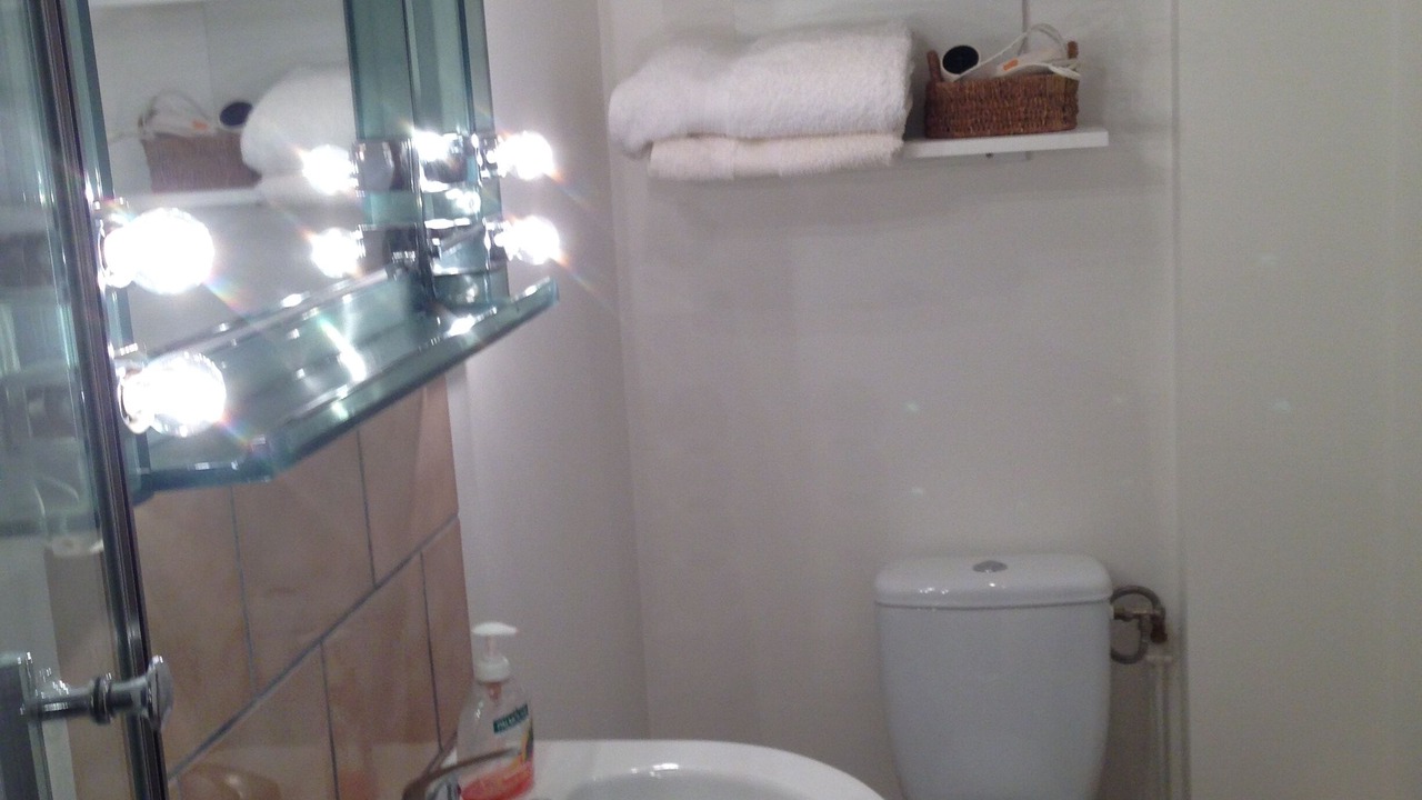 Photo of Bathroom in Broyes