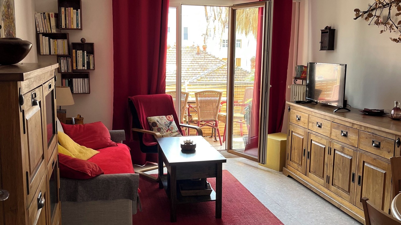 Photo of Livingroom in Hyeres City Centre