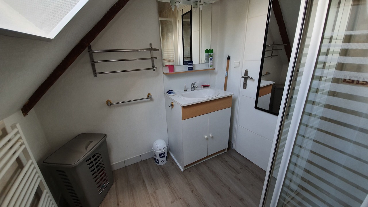 Photo of Bathroom in Matignon