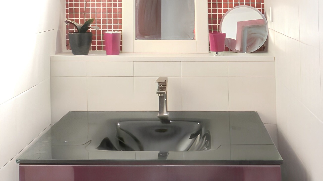 Photo of Bathroom in Comus