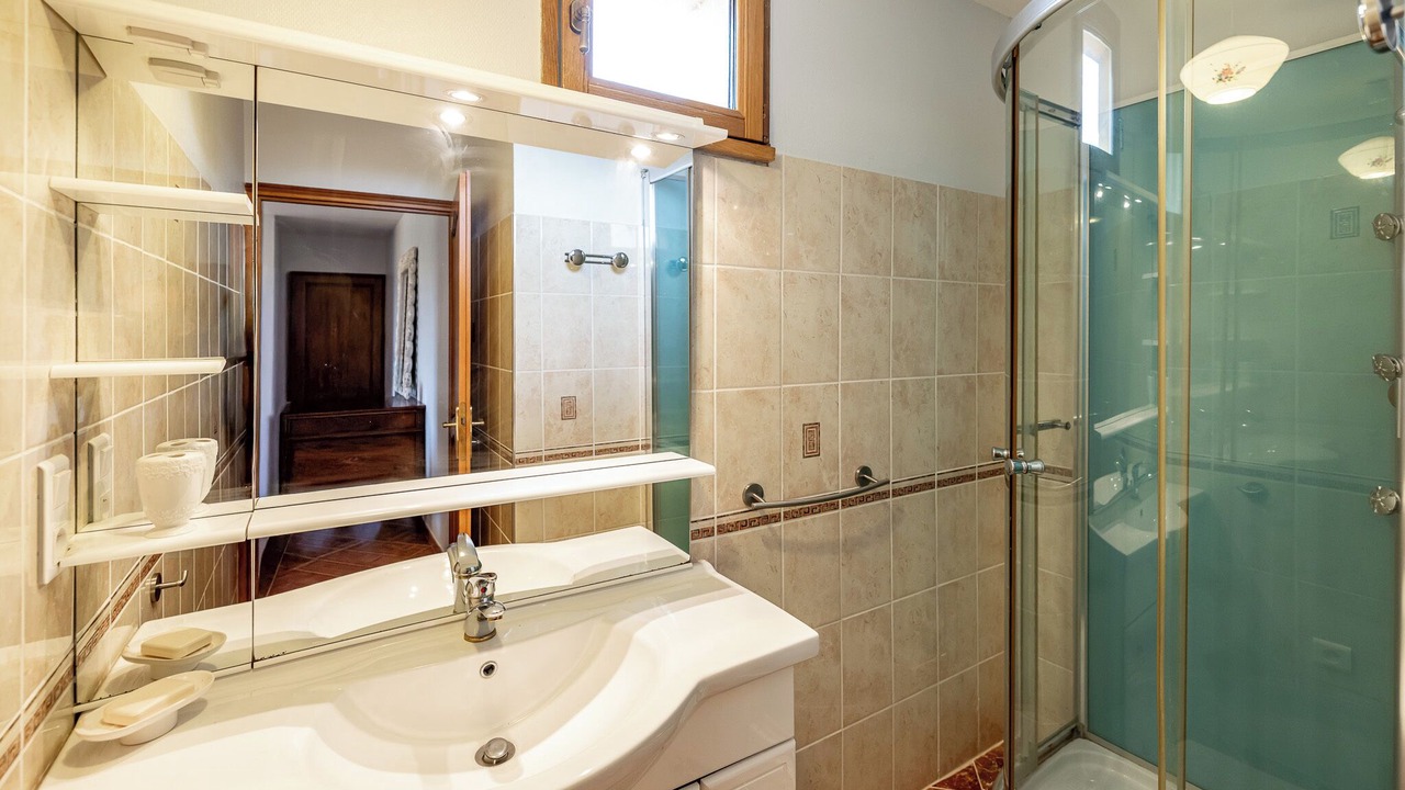 Photo of Bathroom in Saint-Geyrac