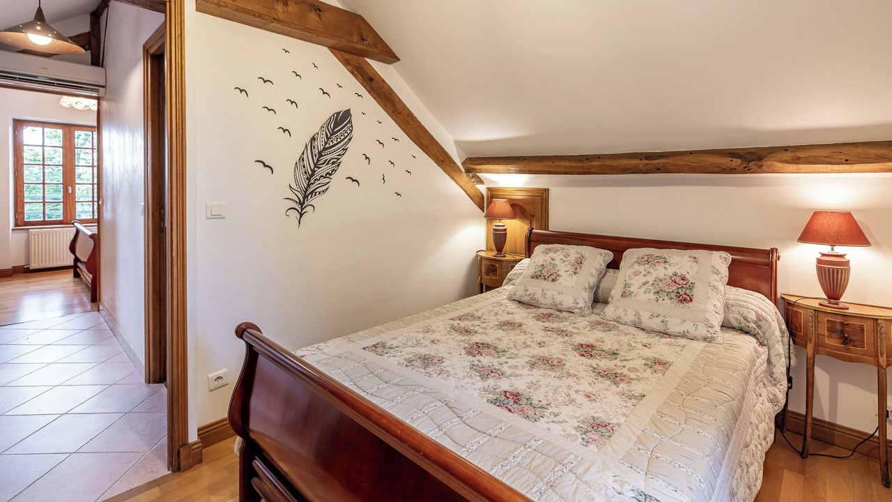 Photo of Bedroom in Saint-Geyrac