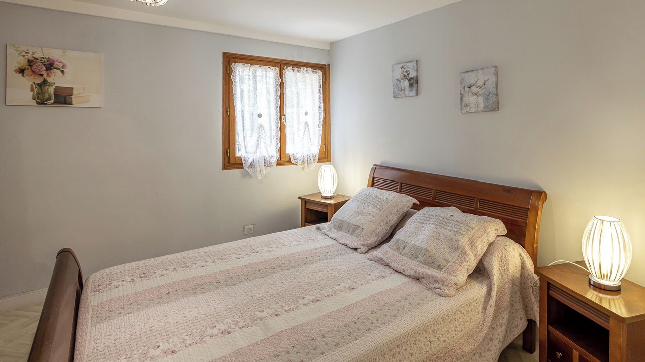 Photo of Bedroom in Saint-Geyrac