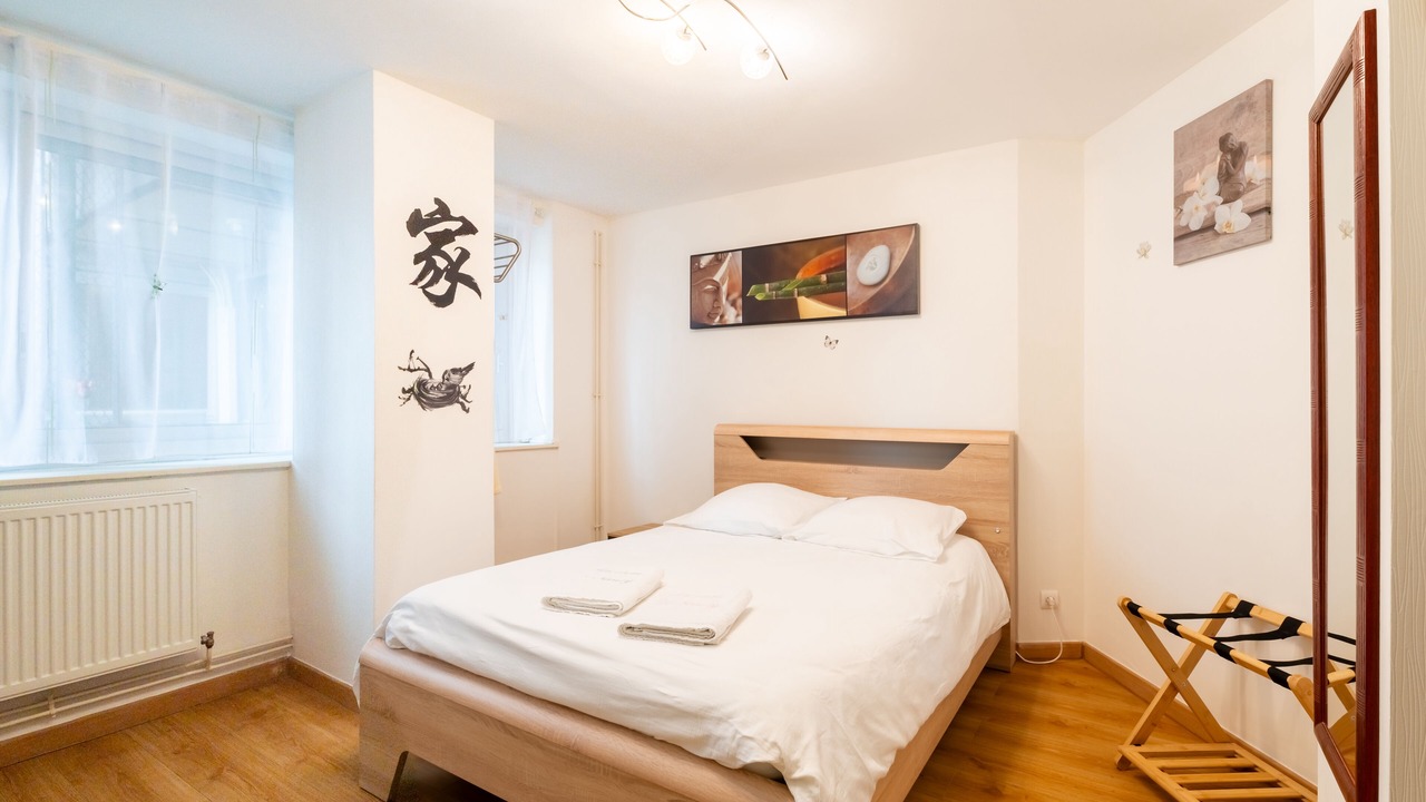 Photo of Bedroom in Saint Nicolas - Charles III - Ville vieille - Trois Maisons - Leopold