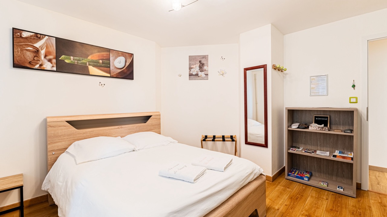 Photo of Bedroom in Saint Nicolas - Charles III - Ville vieille - Trois Maisons - Leopold