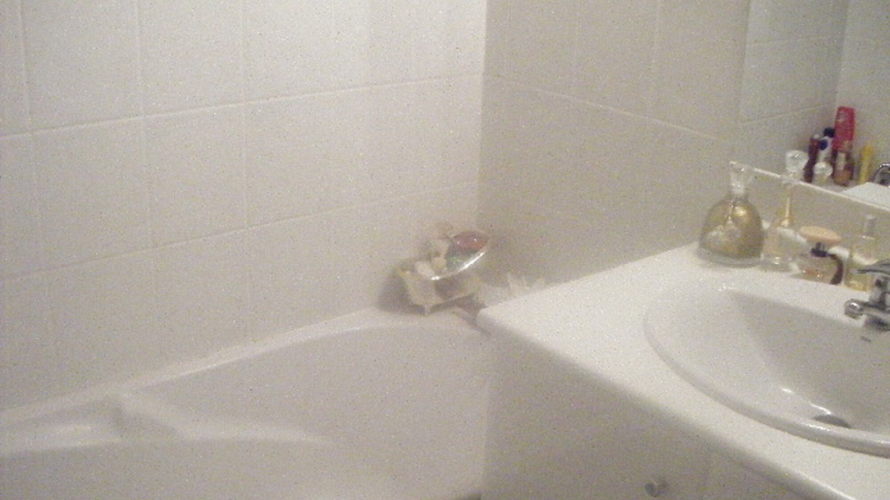 Photo of Bathroom in Leguevin