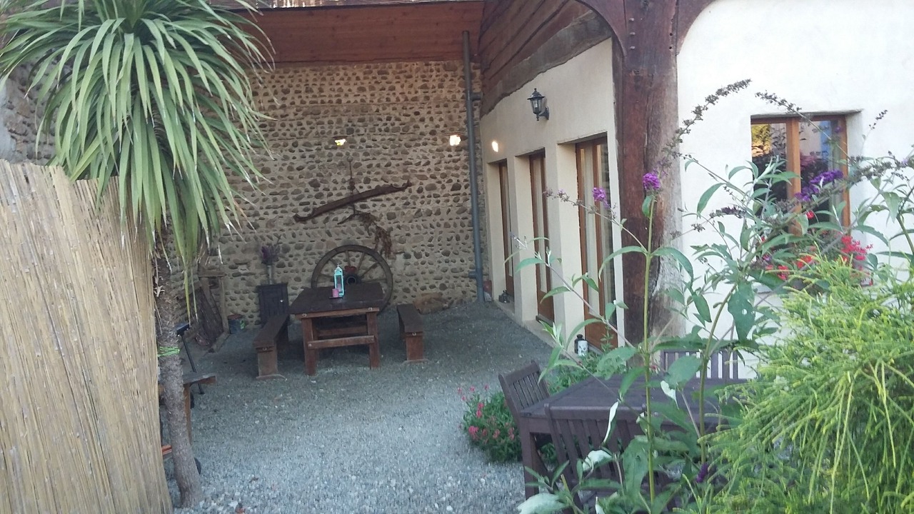 Photo of Outdoor in Thuy