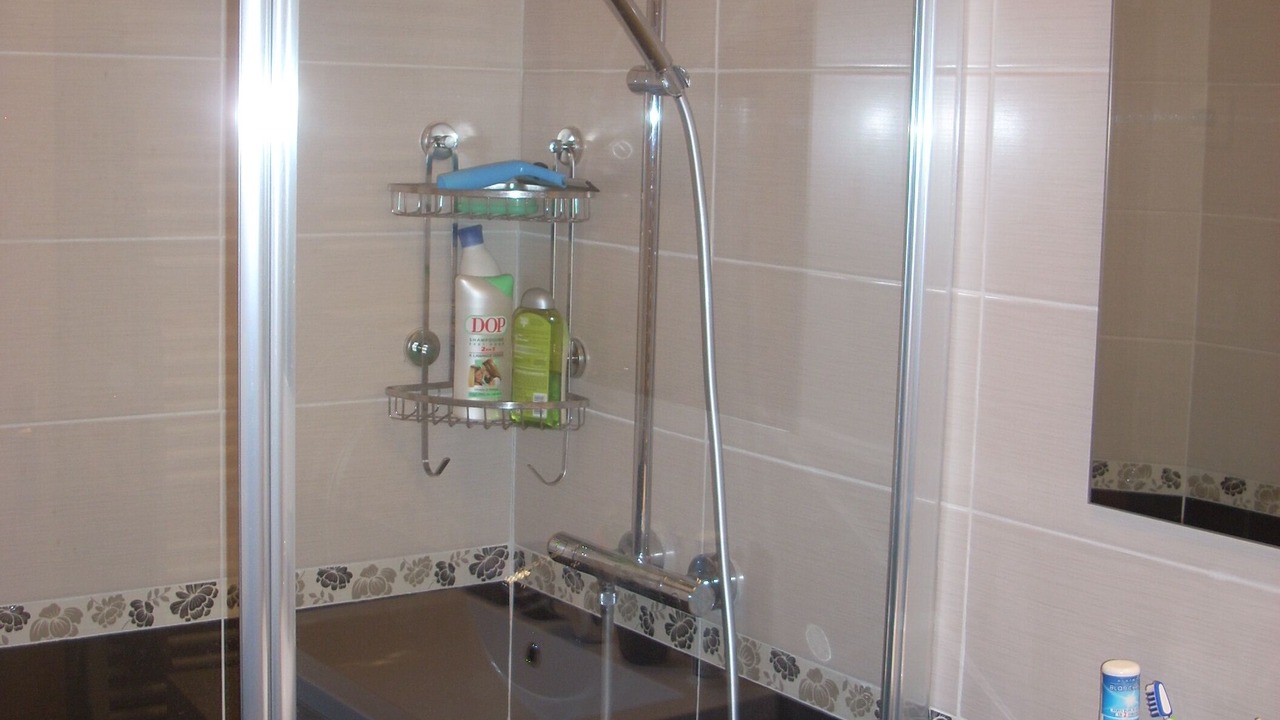 Photo of Bathroom in Premanon